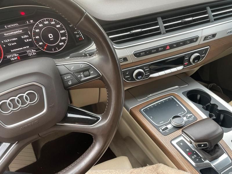 Gebraucht Audi Q7 272 PS (200 kW) 2016 Braun SUV