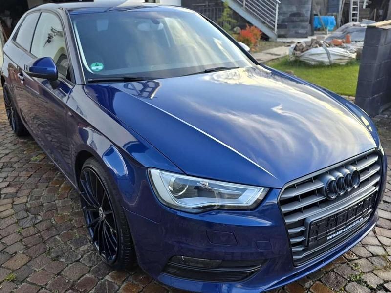 Gebraucht Audi A3 Ambition 150 PS (110 kW) 2014 Blau Kleinwagen