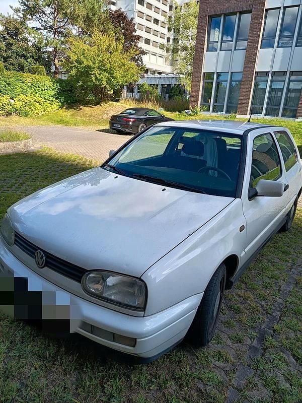 Weiß Gebraucht 1996 VW Golf III Kleinwagen | 900 € (Superpreis) - Bild 1/2