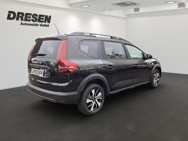 Neu Dacia Jogger Expression 110 PS (80 kW) 2025 Schwarz Van / Kleinbus