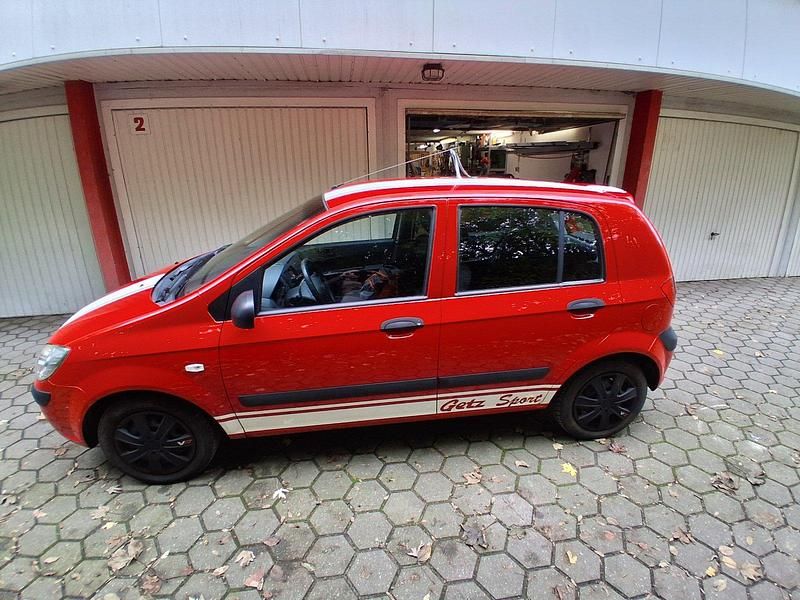 Rot Gebraucht 2009 Hyundai Getz Kleinwagen | 2.300 € (Fairer Preis) - Bild 1/3