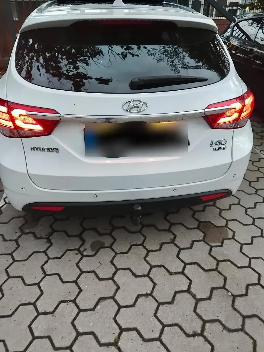 Gebraucht Hyundai i40 116 PS (85 kW) 2016 Weiß Kombi