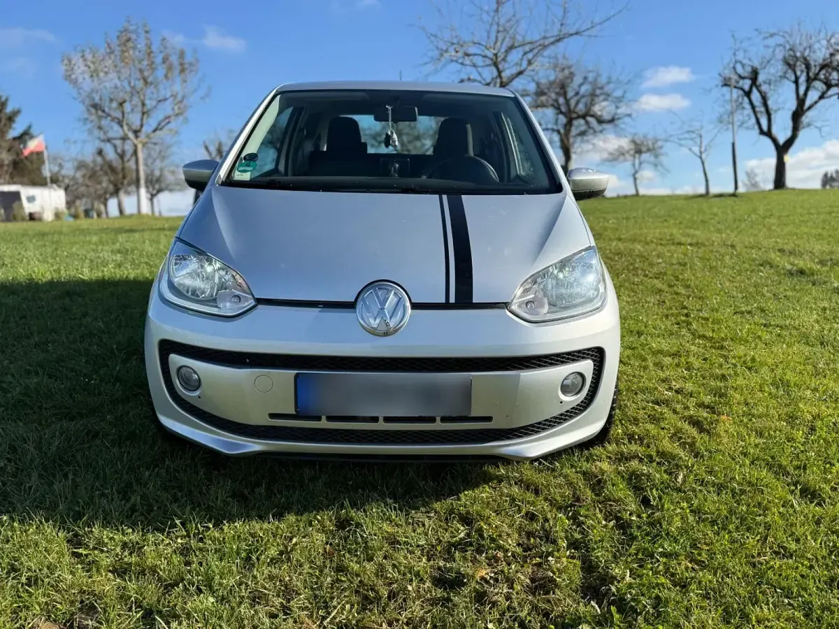 Second-hand VW up! 60 CP (44 kW) 2012 Argintiu Hatchback