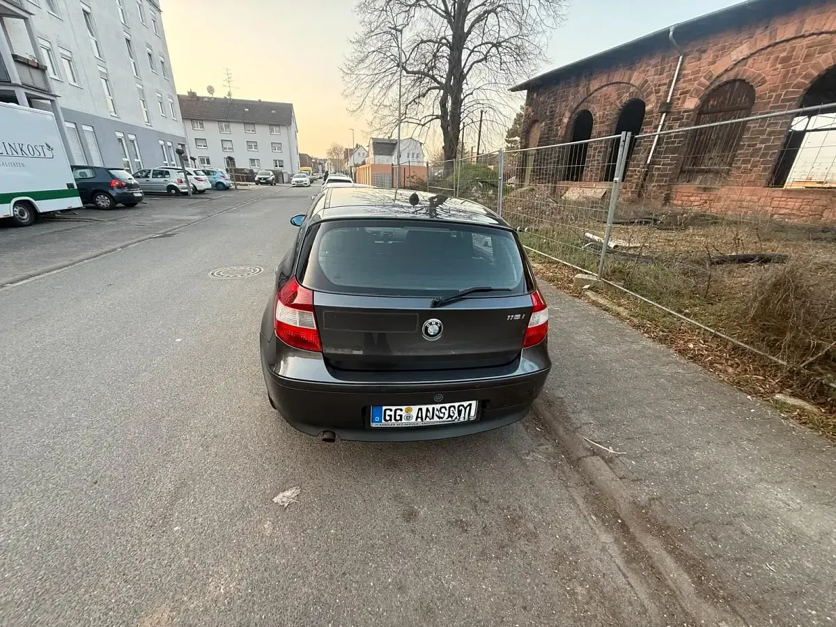 Gebraucht BMW 116 116 PS (85 kW) 2006 Grau Kleinwagen