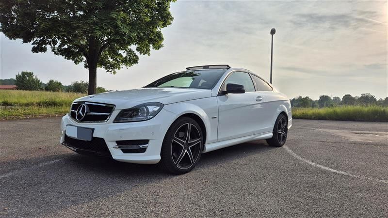 Weiß Gebraucht 2014 Mercedes C220 Edition Coupé | 18.500 € (Superpreis) - Bild 1/4