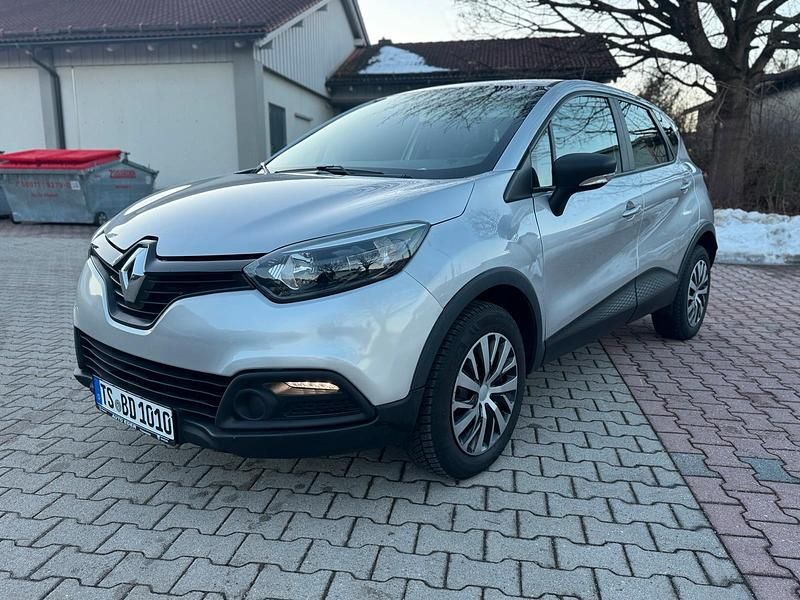 Silber Gebraucht 2016 Renault Captur SUV | 6.999 € (Guter Preis) - Bild 1/4