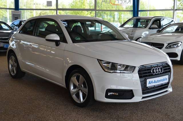 Gebraucht Audi A1 Design 90 PS (66 kW) 2017 Weiß Kleinwagen