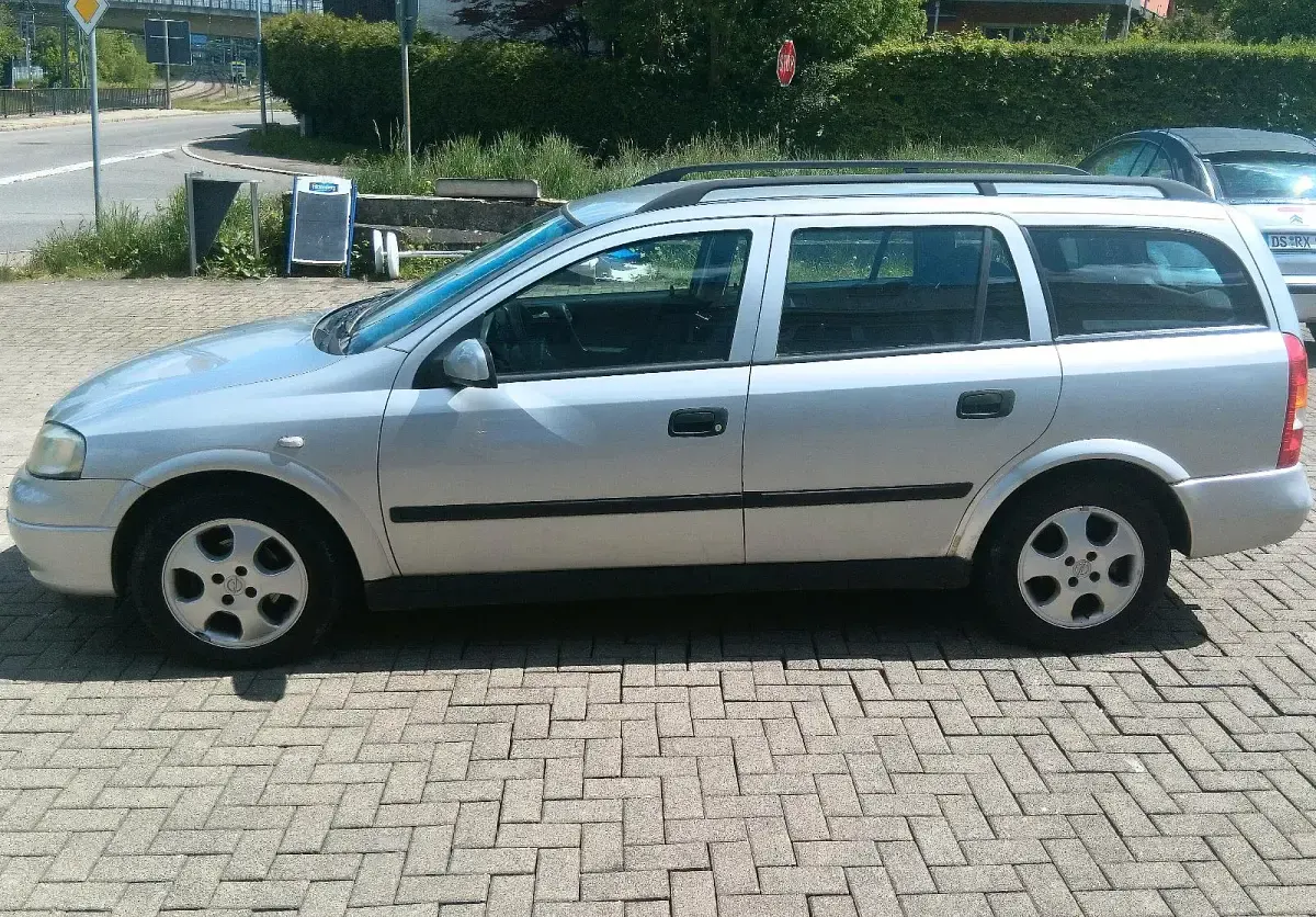 Usata Opel Astra 101 CV (74 kW) 2000 Argento Station wagon