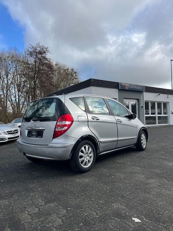 Gebraucht Mercedes A170 116 PS (85 kW) 2005 Silber Limousine