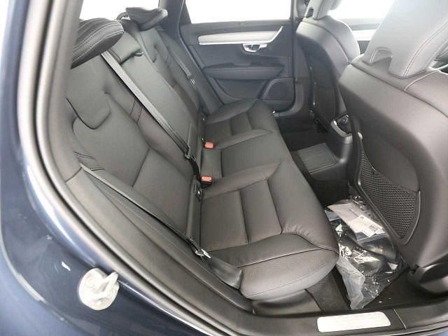 Gebraucht Volvo V90 Plus 349 PS (256 kW) 2025 Denim blue metallic Kombi