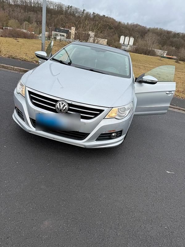 Gebraucht VW Passat 140 PS (102 kW) 2011 Silber Limousine