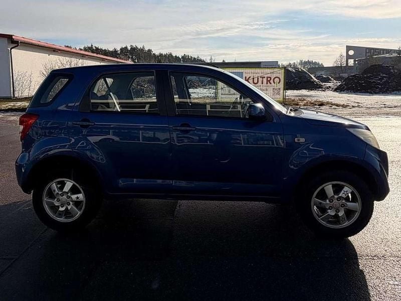 Gebraucht Daihatsu Terios 106 PS (77 kW) 2006 Blau SUV