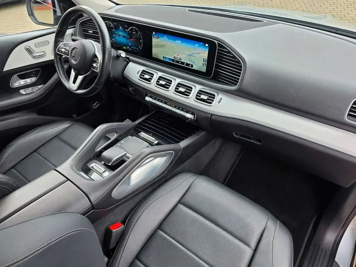 Gebraucht Mercedes GLE300 272 PS (200 kW) 2023 Silber SUV