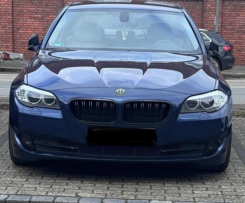 Gebraucht BMW 523 204 PS (150 kW) 2010 Andere farben Limousine