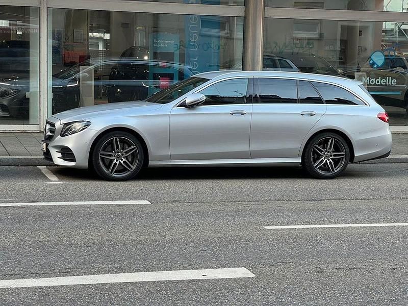 Gebraucht Mercedes E400 AMG line 340 PS (250 kW) 2018 Silber Limousine