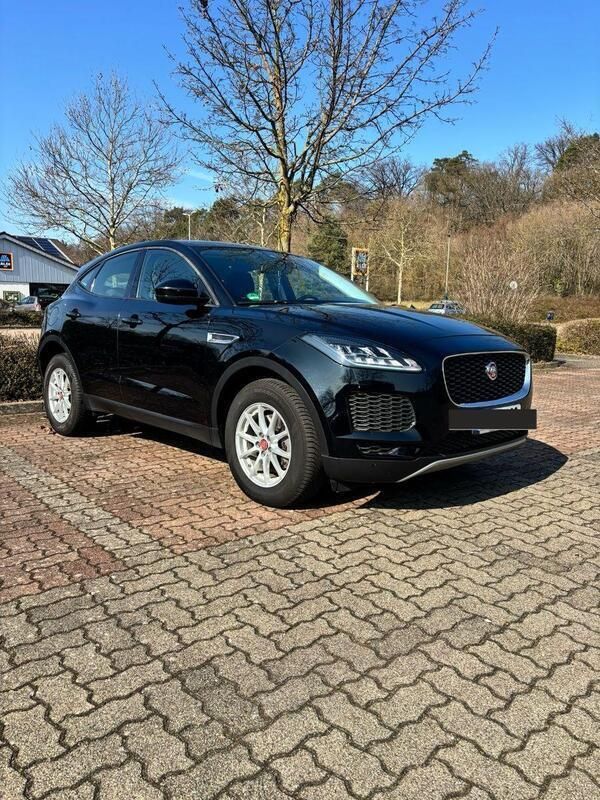Schwarz Gebraucht 2019 Jaguar E-Pace Basis SUV | 20.000 € (Fairer Preis) - Bild 1/4