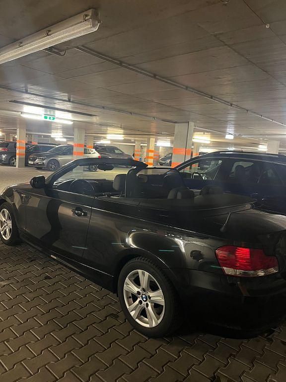 Gebraucht BMW 118 Cabriolet Performance 143 PS (105 kW) 2010 Schwarz Cabrio