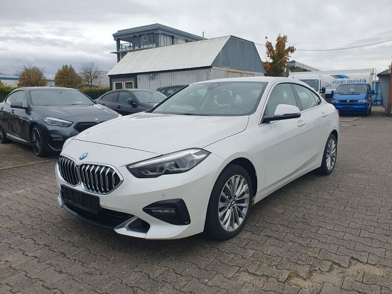 Weiß Gebraucht 2020 BMW 218 Luxury Line Coupé | 21.499 € (Fairer Preis) - Bild 1/4