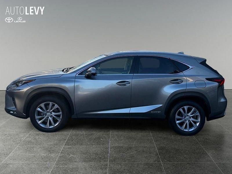 Gebraucht Lexus NX300h E-FOUR Luxury Line 197 PS (144 kW) 2018 Titaniumsilber SUV