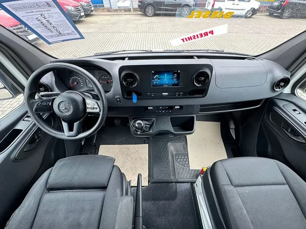 Używany Mercedes Sprinter 150 KM (110 kW) 2020 Biały Van