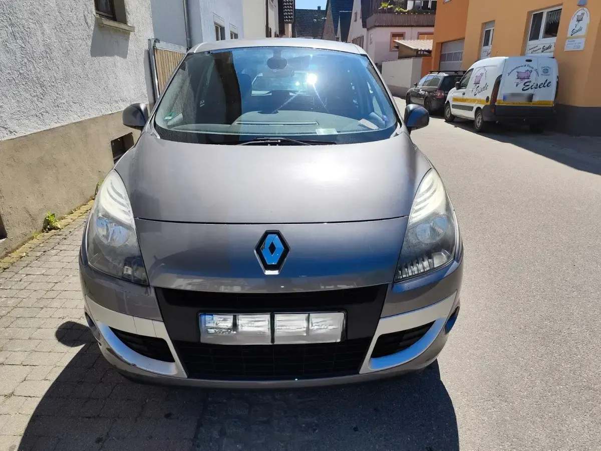 Gebraucht Renault Scénic 124 PS (91 kW) 2011 Grau Van / Kleinbus