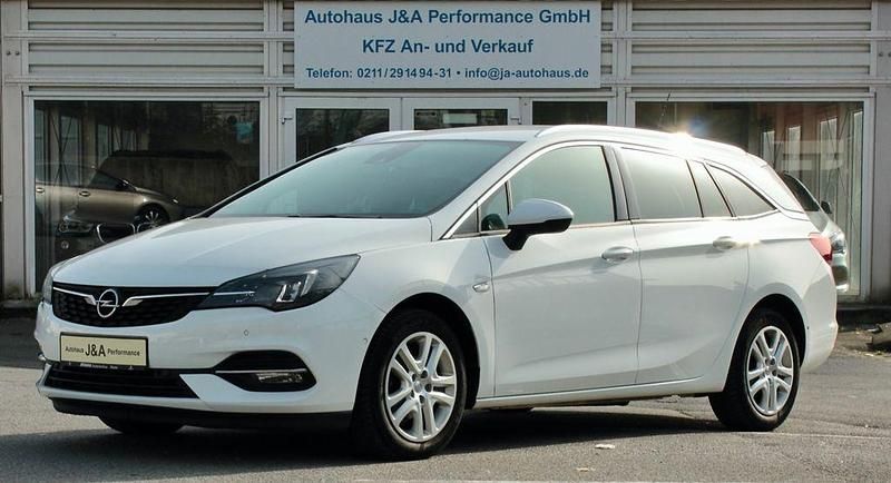 Gebraucht Opel Astra Edition 131 PS (96 kW) 2020 Weiß Kombi