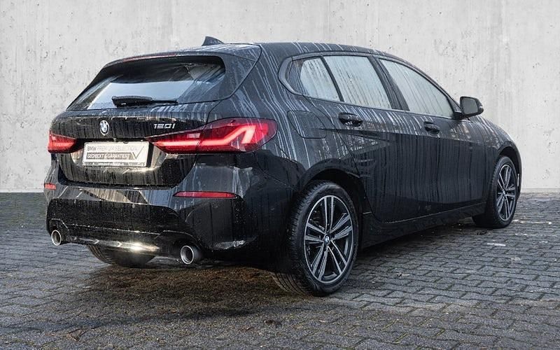 Gebraucht BMW 120 Advantage 178 PS (130 kW) 2021 Schwarz Kleinwagen