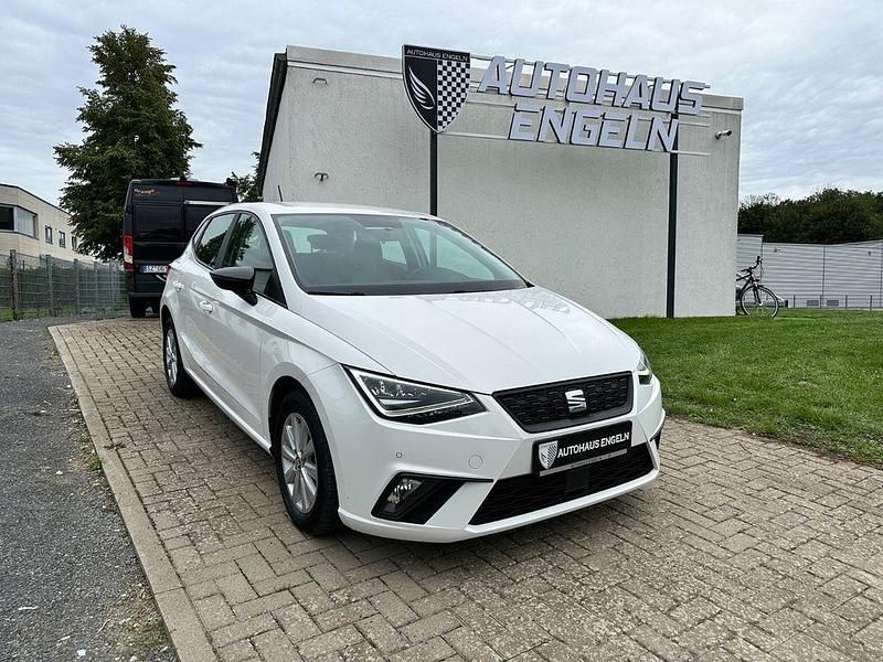 Weiß Gebraucht 2020 Seat Ibiza Style Limousine | 10.790 € (Guter Preis) - Bild 1/4