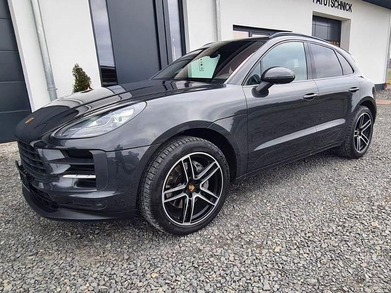 Grau Gebraucht 2019 Porsche Macan S SUV | 48.900 € (Fairer Preis) - Bild 1/4