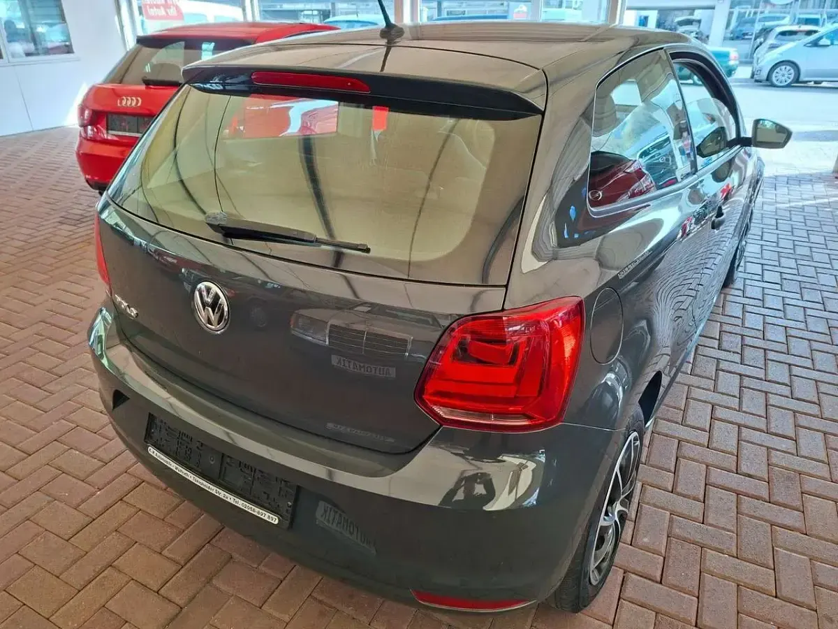 Gebraucht VW Polo 60 PS (44 kW) 2016 Grau Limousine