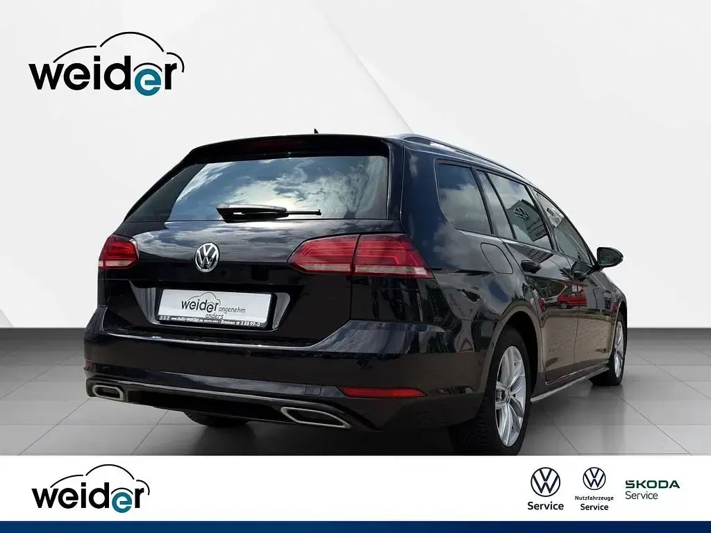 Gebraucht VW Golf VII Comfortline 150 PS (110 kW) 2019 Schwarz Limousine