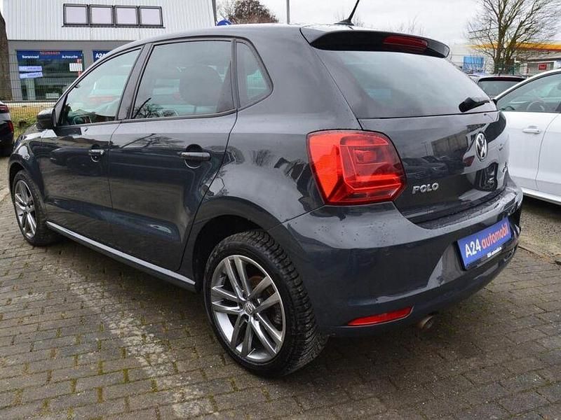 Gebraucht VW Polo Highline 90 PS (66 kW) 2016 Grau Kleinwagen