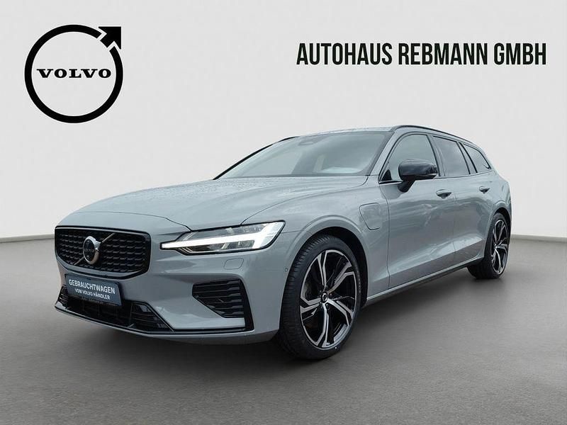 Gebraucht Volvo V60 Plus 257 PS (189 kW) 2025 Grau Kombi