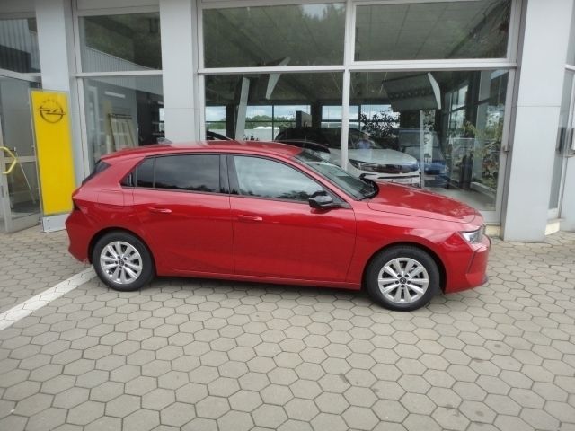 Gebraucht Opel Astra Enjoy 110 PS (80 kW) 2024 Farbig lackiert (rot Limousine