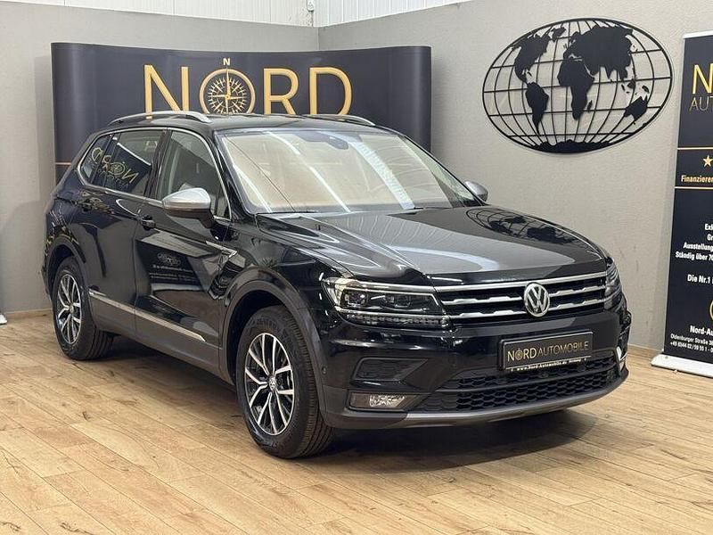 Gebraucht VW Tiguan Allspace 150 PS (110 kW) 2020 Deep black perleffek (metallic) SUV