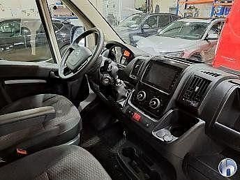 Gebraucht Citroën Jumper 140 PS (102 kW) 2024 Weiß Van / Kleinbus