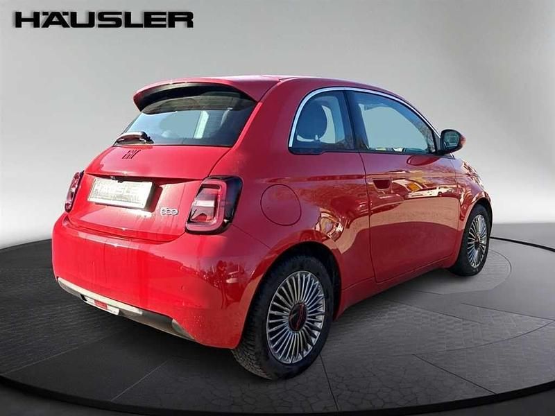 Gebraucht Fiat 500e 86 kW (118 PS) 2023 Rot by (red) Kleinwagen