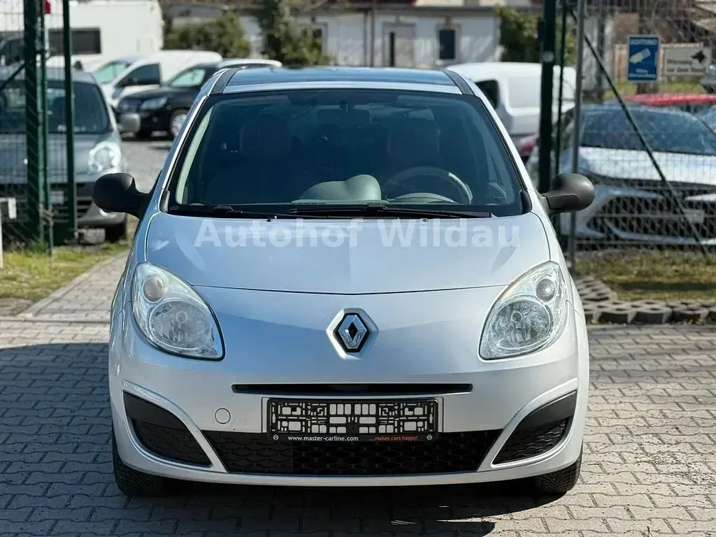 Używany Renault Twingo Expression 58 KM (42 kW) 2008 Szary Hatchback