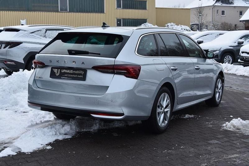 Gebraucht Skoda Octavia 150 PS (110 kW) 2024 Silber Kombi