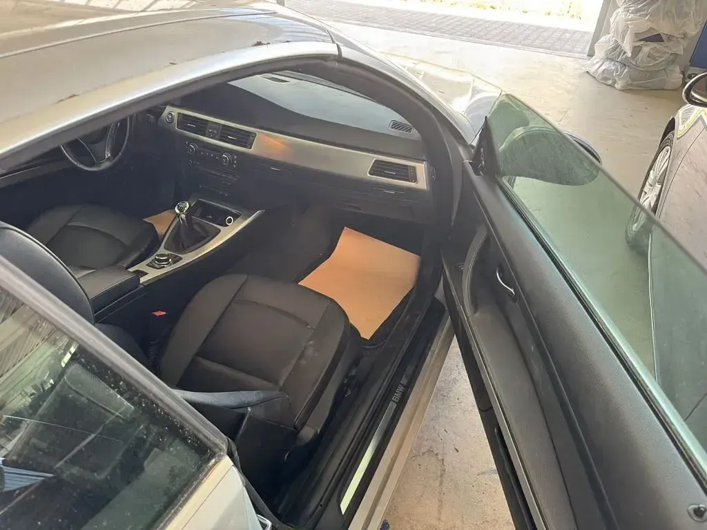 Gebraucht BMW 320 Cabriolet 170 PS (125 kW) 2009 Silber Cabrio