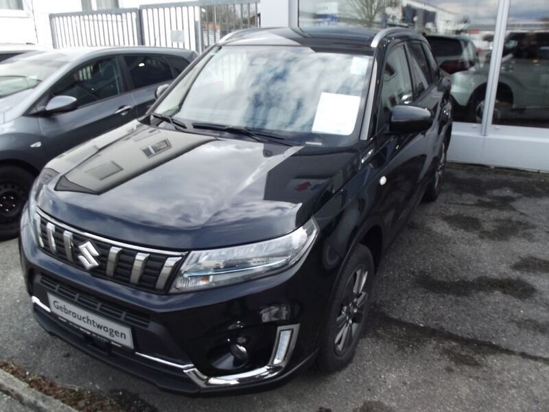 Schwarz Gebraucht 2021 Suzuki Vitara Comfort SUV | 17.200 € (Fairer Preis) - Bild 1/4