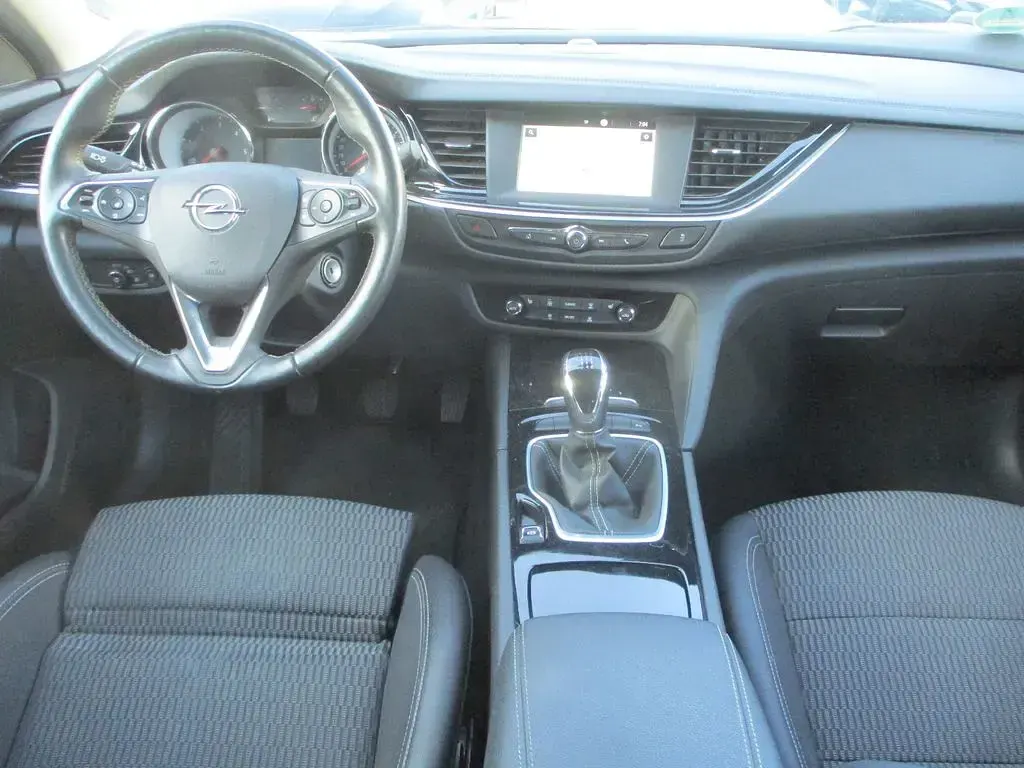 Gebraucht Opel Insignia 174 PS (127 kW) 2020 Weiß Limousine