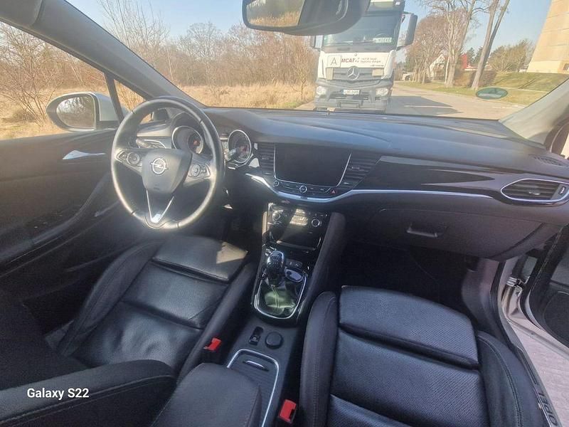 Gebraucht Opel Astra Innovation 136 PS (100 kW) 2017 Silber Kombi