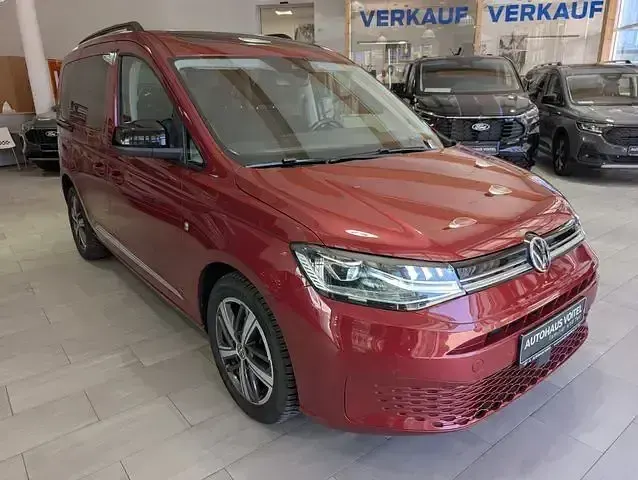 Gebraucht VW Caddy Move 122 PS (89 kW) 2021 Rot Van / Kleinbus