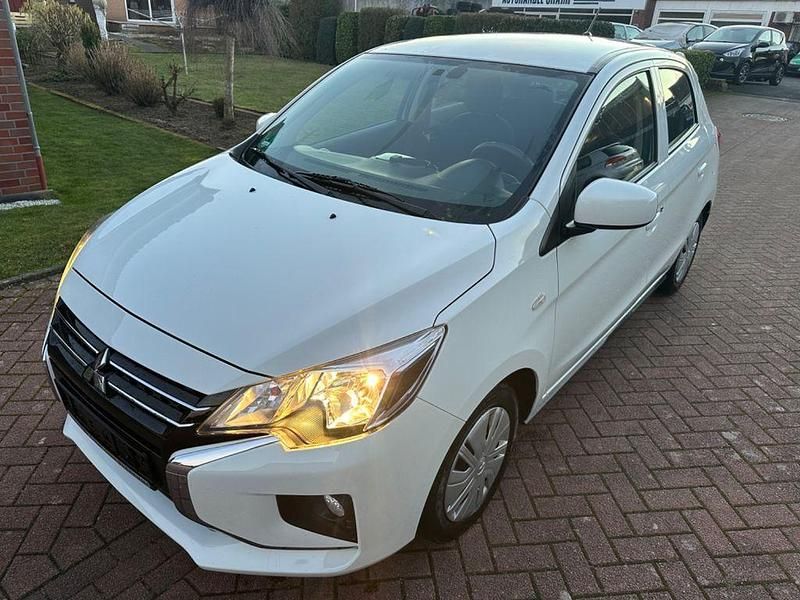 Gebraucht Mitsubishi Space Star Select 71 PS (52 kW) 2020 Weiß Kleinwagen