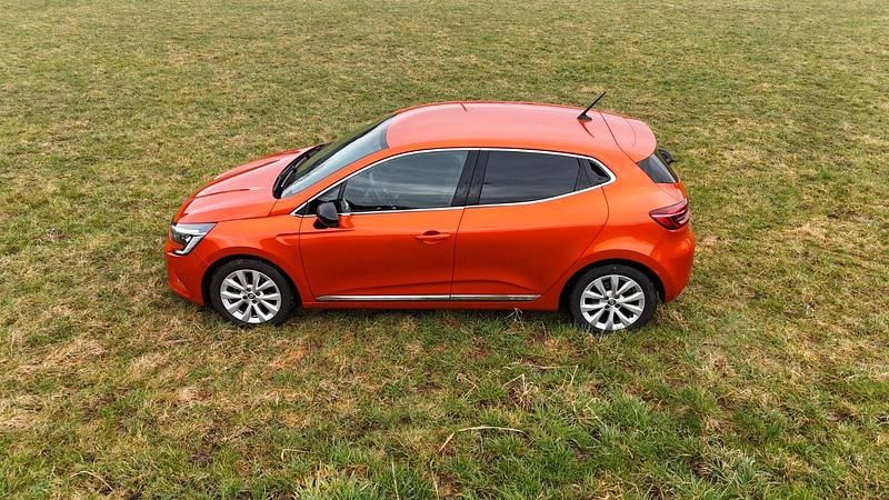 Gebraucht Renault Clio V Intens 91 PS (66 kW) 2021 Orange Limousine
