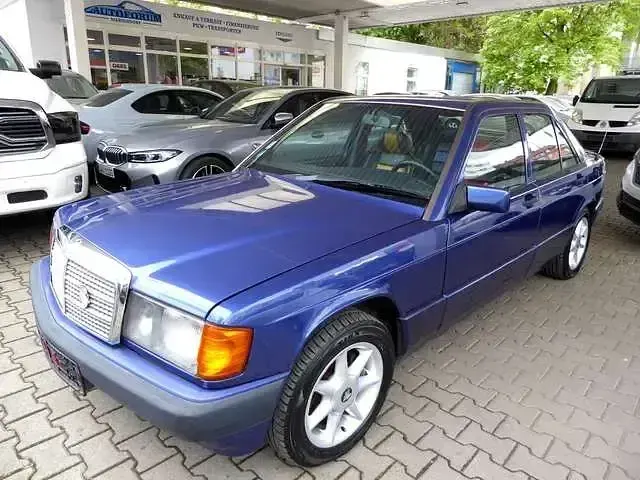 Gebraucht Mercedes 190 Avantgarde 136 PS (100 kW) 1992 Avantgardeblaumetallic Limousine