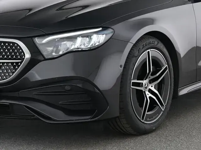 Gebraucht Mercedes E220 AMG line 197 PS (144 kW) 2025 Lack graphitgrau Kombi