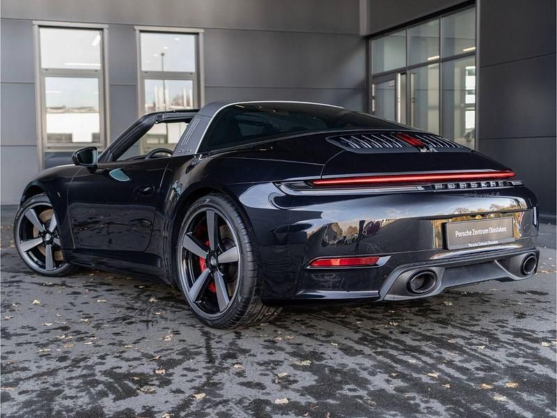 Neu Porsche 911 Targa 4S 480 PS (353 kW) 2025 Schwarz Cabrio