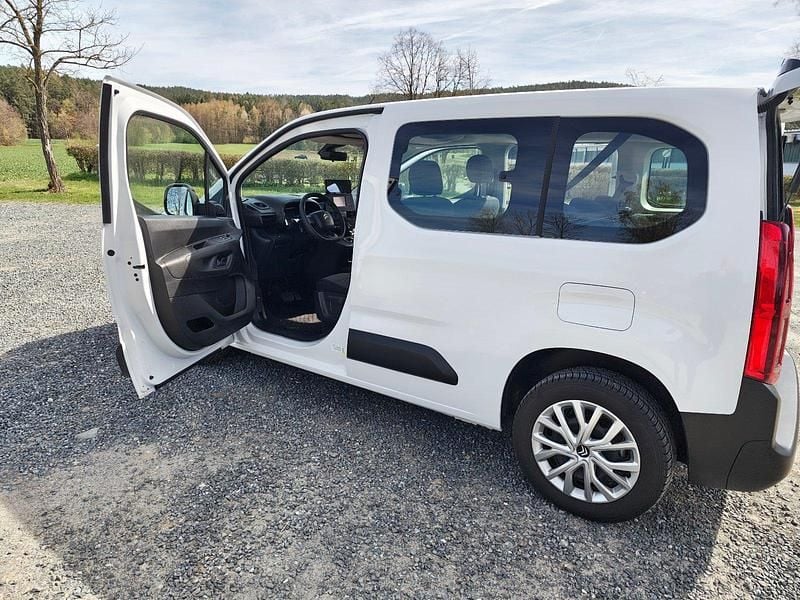 Gebraucht Citroën e-Berlingo Live 100 kW (136 PS) 2023 Weiß Van / Kleinbus